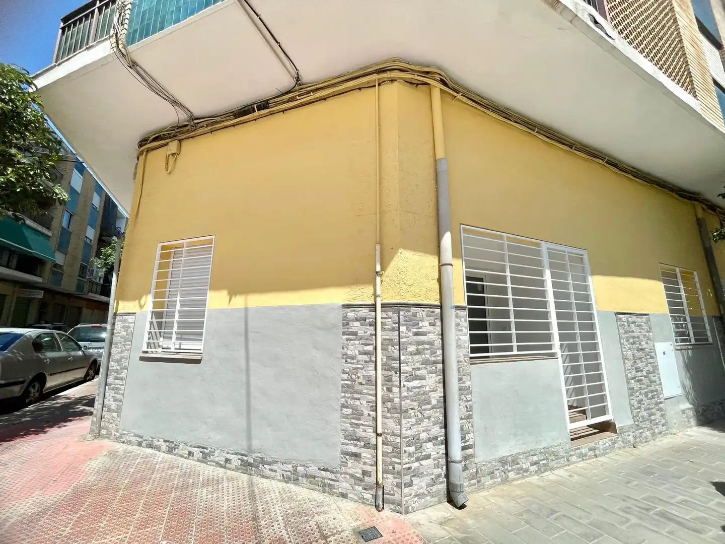Vista exterior de Planta baja en venta en San Vicente del Raspeig / Sant Vicent del Raspeig