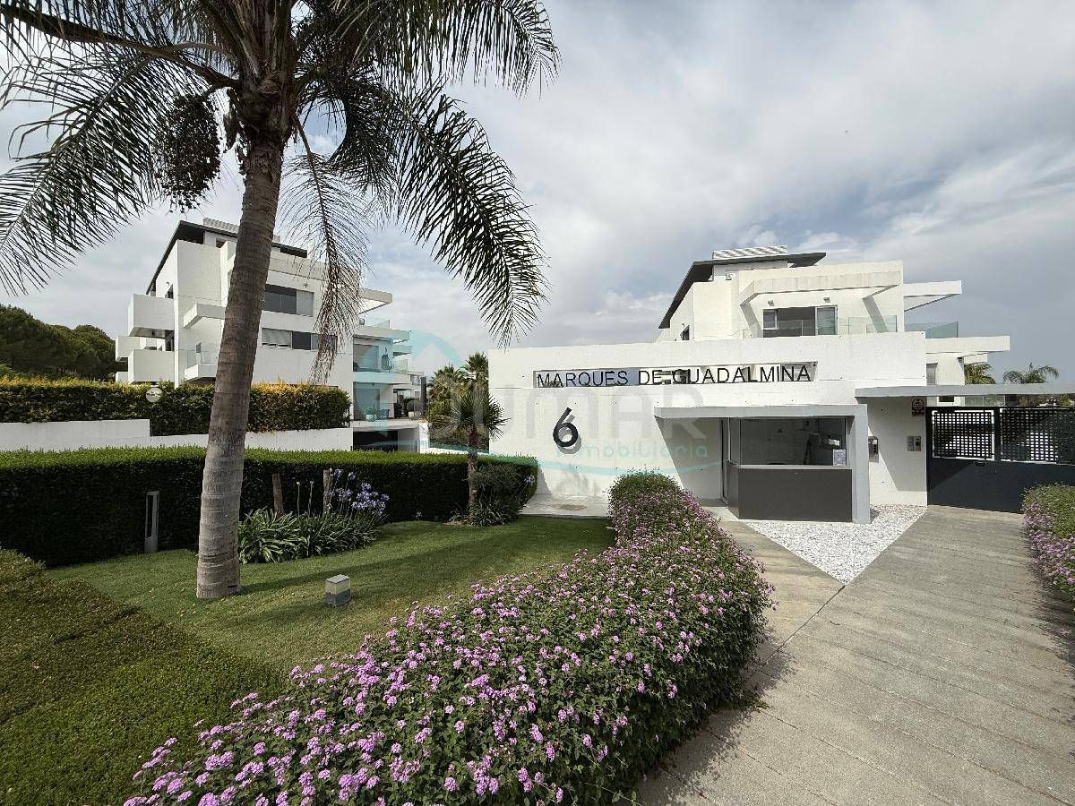 Exterior view of Box room to rent in Estepona
