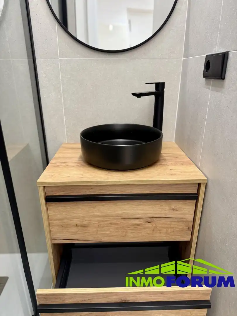 Baño de Piso en venta en A Coruña Capital  con Calefacción y Trastero