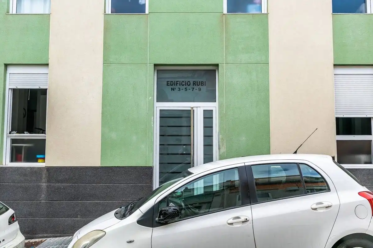 Vista exterior de Piso en venta en Las Palmas de Gran Canaria con Trastero
