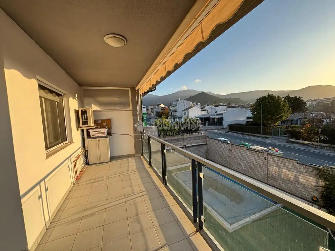 Exterior view of Flat for sale in Los Villares  with Heating, Storage room and Community pool