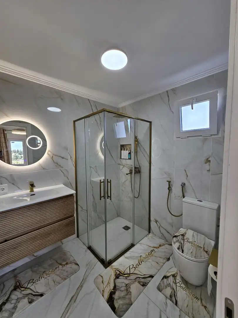 Baño de Finca rústica de alquiler en Estepona con Piscina
