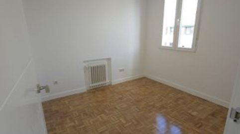 Foto 2 von Wohnung zur Miete in Calle de Mauricio Legendre, Castilla, Madrid Capital
