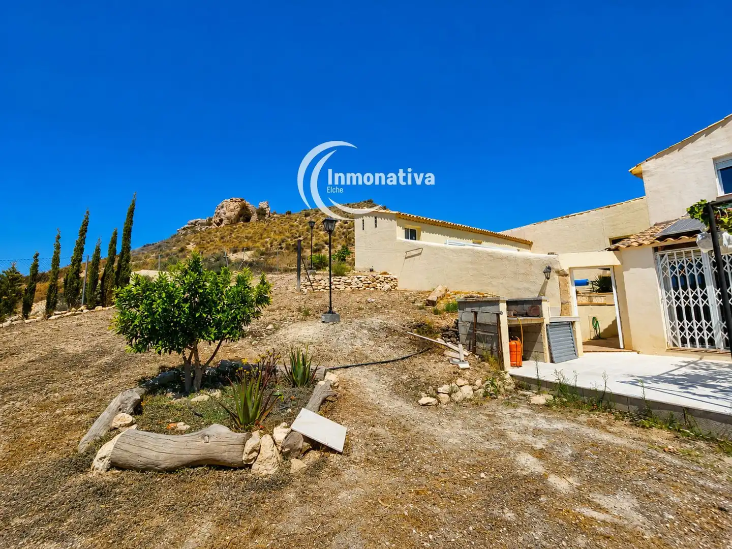 Exterior view of Houses for sale in Pedanías Oeste