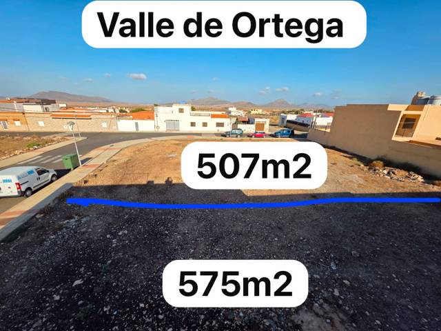 Terreno residencial en Venta en Calle General Moscardó, 38 en Valles de Ortega