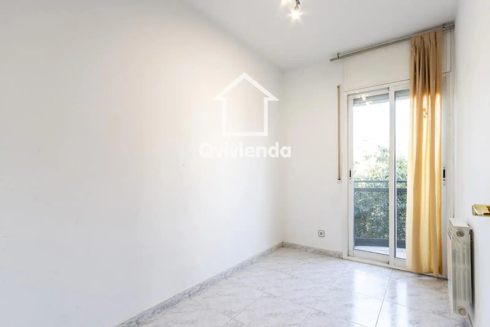 Vista exterior de Pis en venda en Parets del Vallès amb Aire condicionat i Terrassa