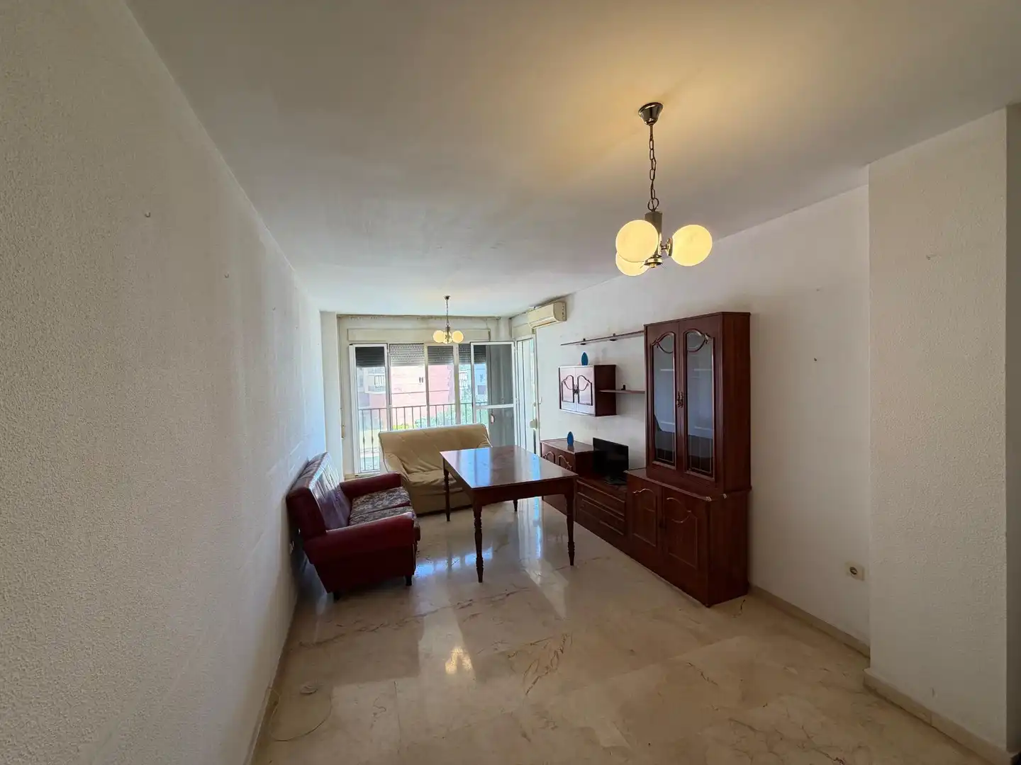 Sala d'estar de Pis en venda en Marbella amb Moblat