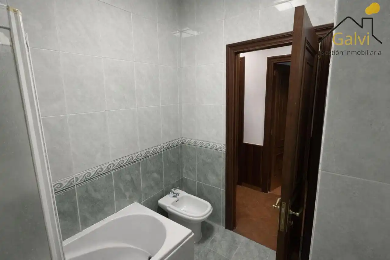 Baño de Planta baja en venta en Mugardos con Calefacción