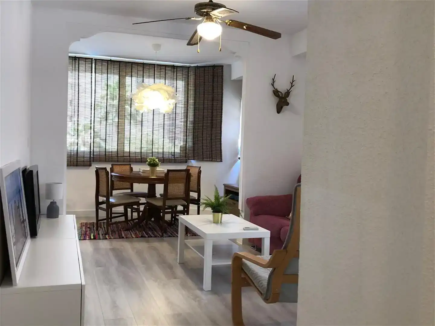 Sala d'estar de Pis en venda en Benidorm amb Aire condicionat i Piscina
