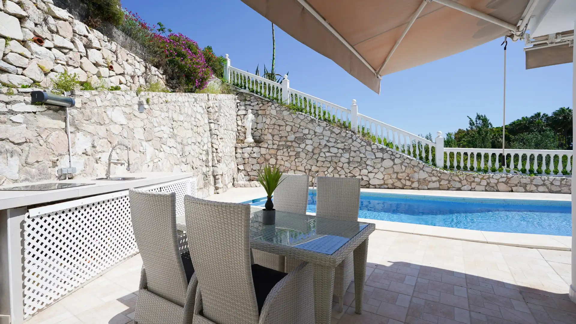 Houses for rent in El Faro de Calaburra - Chaparral