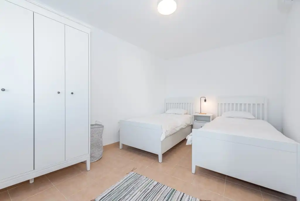 Dormitori de Finca rústica en venda en Sa Pobla amb Aire condicionat, Jardí privat i Terrassa