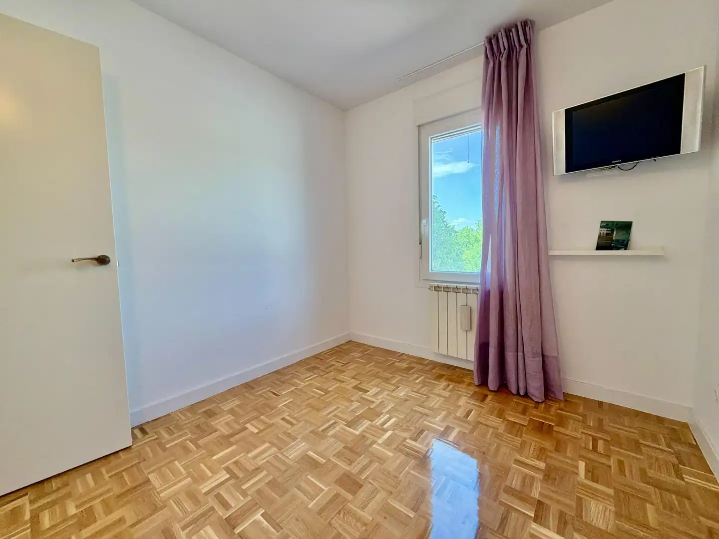 Bedroom of Flat for sale in Alcalá de Henares  with Heating and Furnished