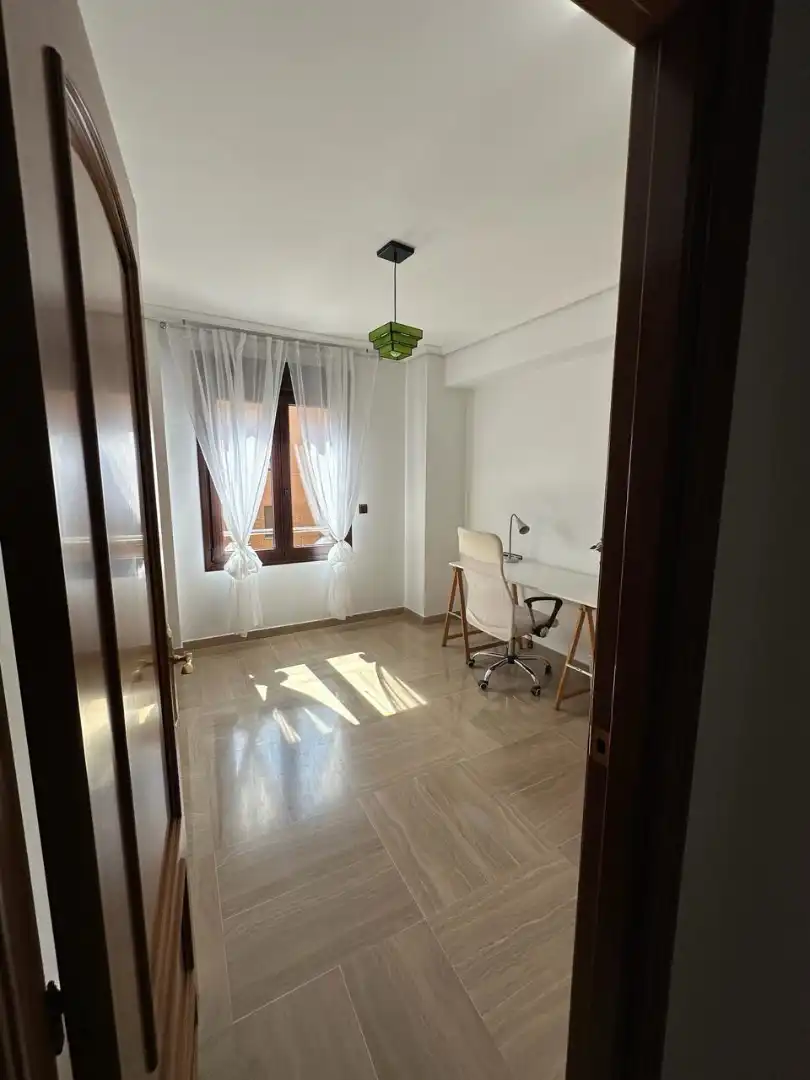 Piso de alquiler en Noroeste 
