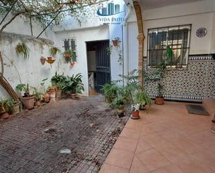 Vista exterior de Casa o xalet en venda en  Jaén Capital amb Calefacció i Terrassa