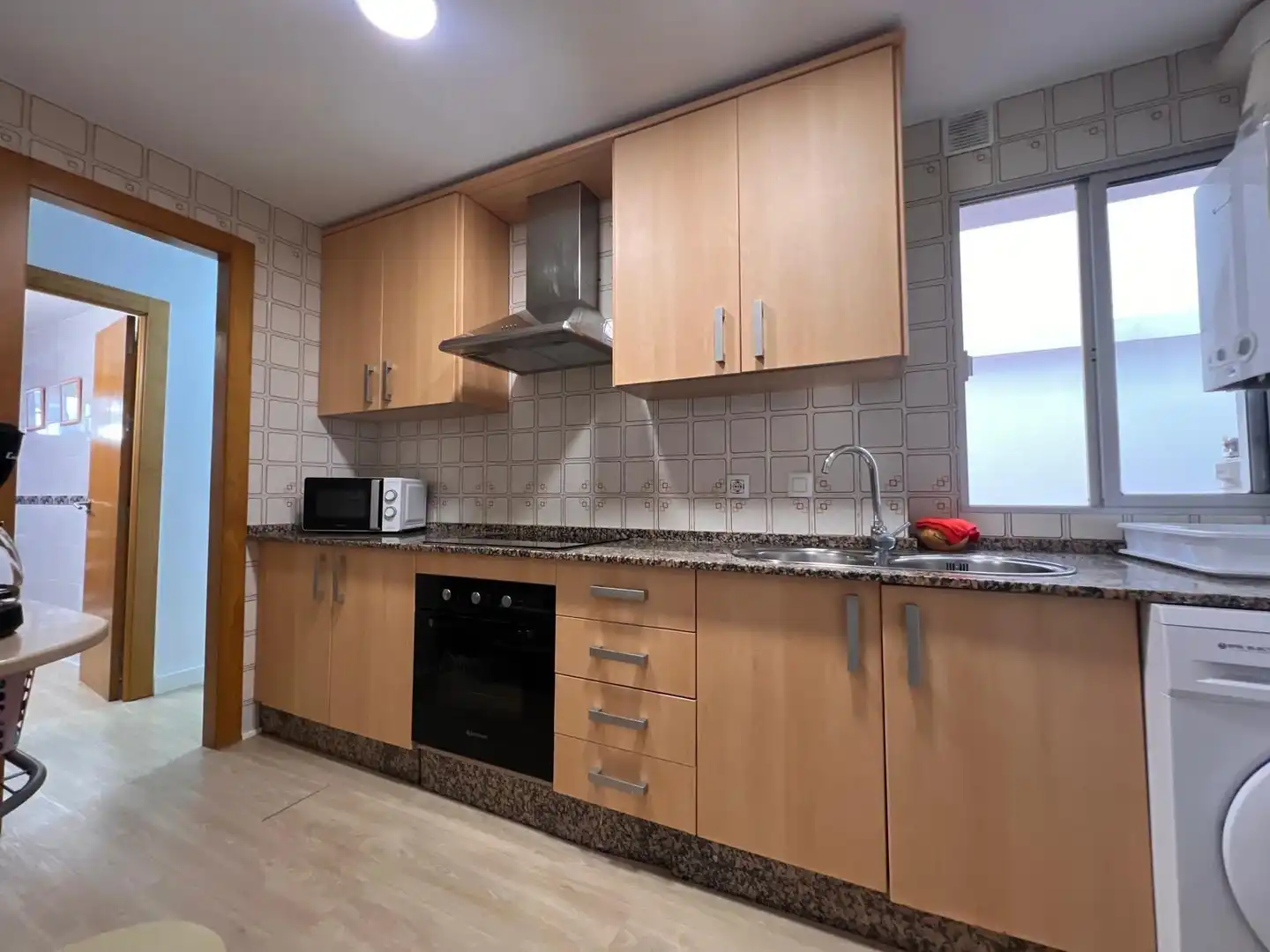 Küche von Wohnung zum Verkauf in Cádiz mit Möbliert und Balkon