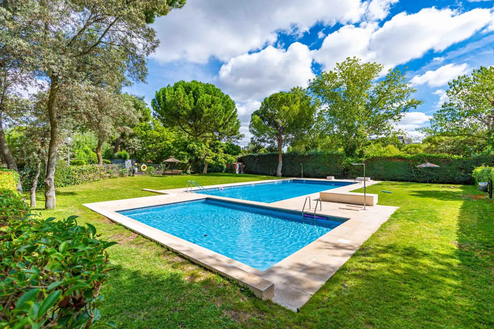 Casa aparellada amb piscina de lloguer a Urbanización Este - Montepríncipe, imagen 55