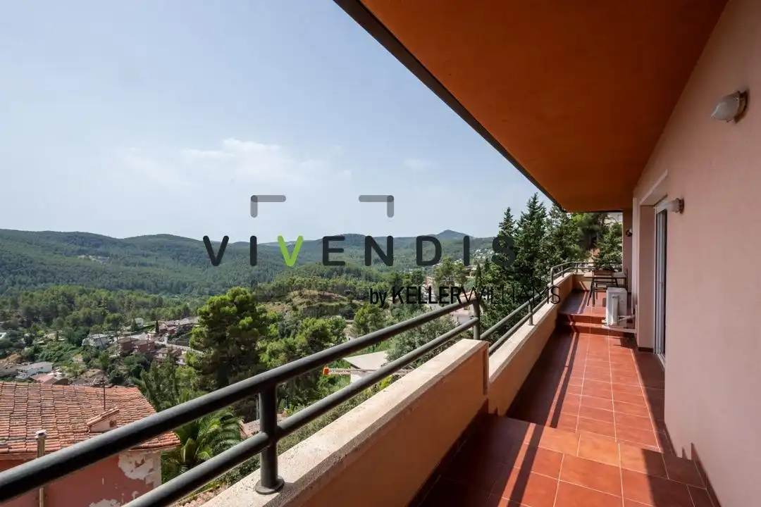 Terraza de Casa o chalet en venta en Corbera de Llobregat con Aire acondicionado, Jardín privado y Terraza
