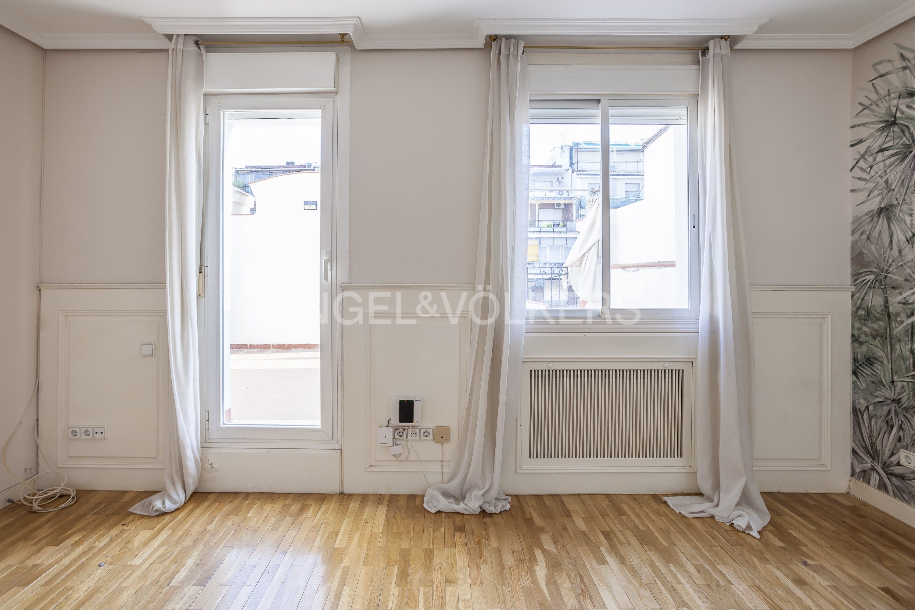Bedroom of Attic for sale in  Madrid Capital  with Air Conditioner, Heating and Parquet flooring