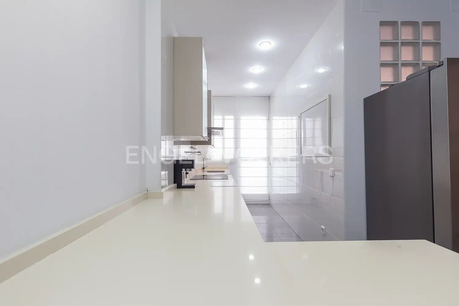 Kitchen of Flat for sale in Valencia  with Air Conditioner, Heating and Furnished