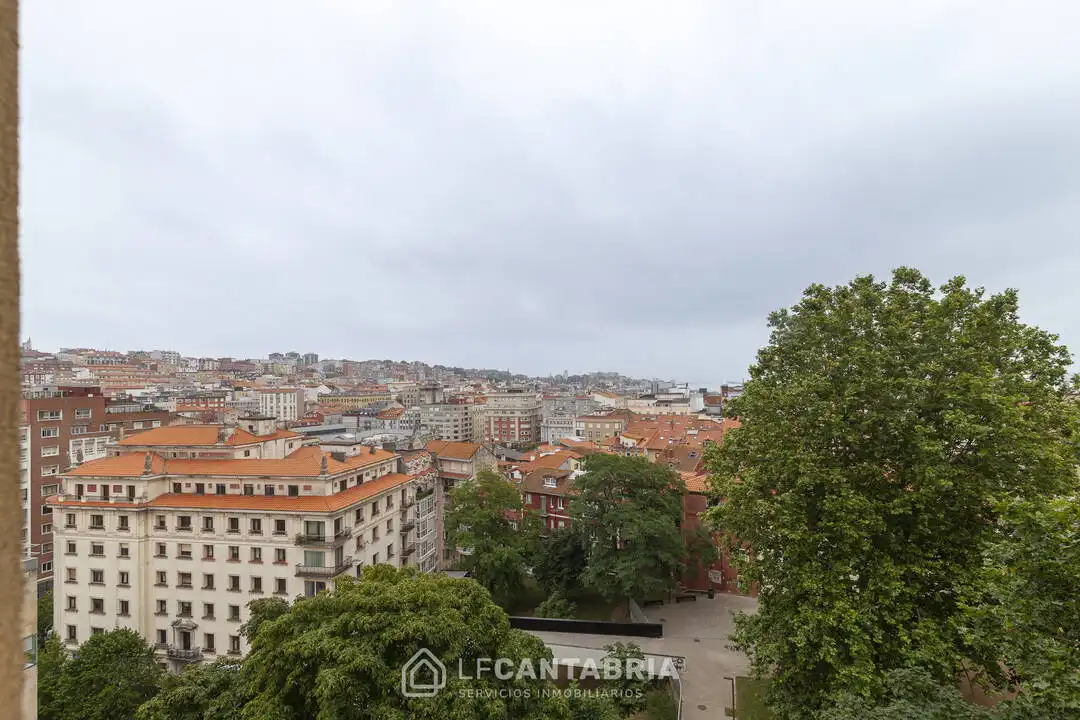 Piso con ascensor en venta en Centro - Ayuntamiento, imagen 3