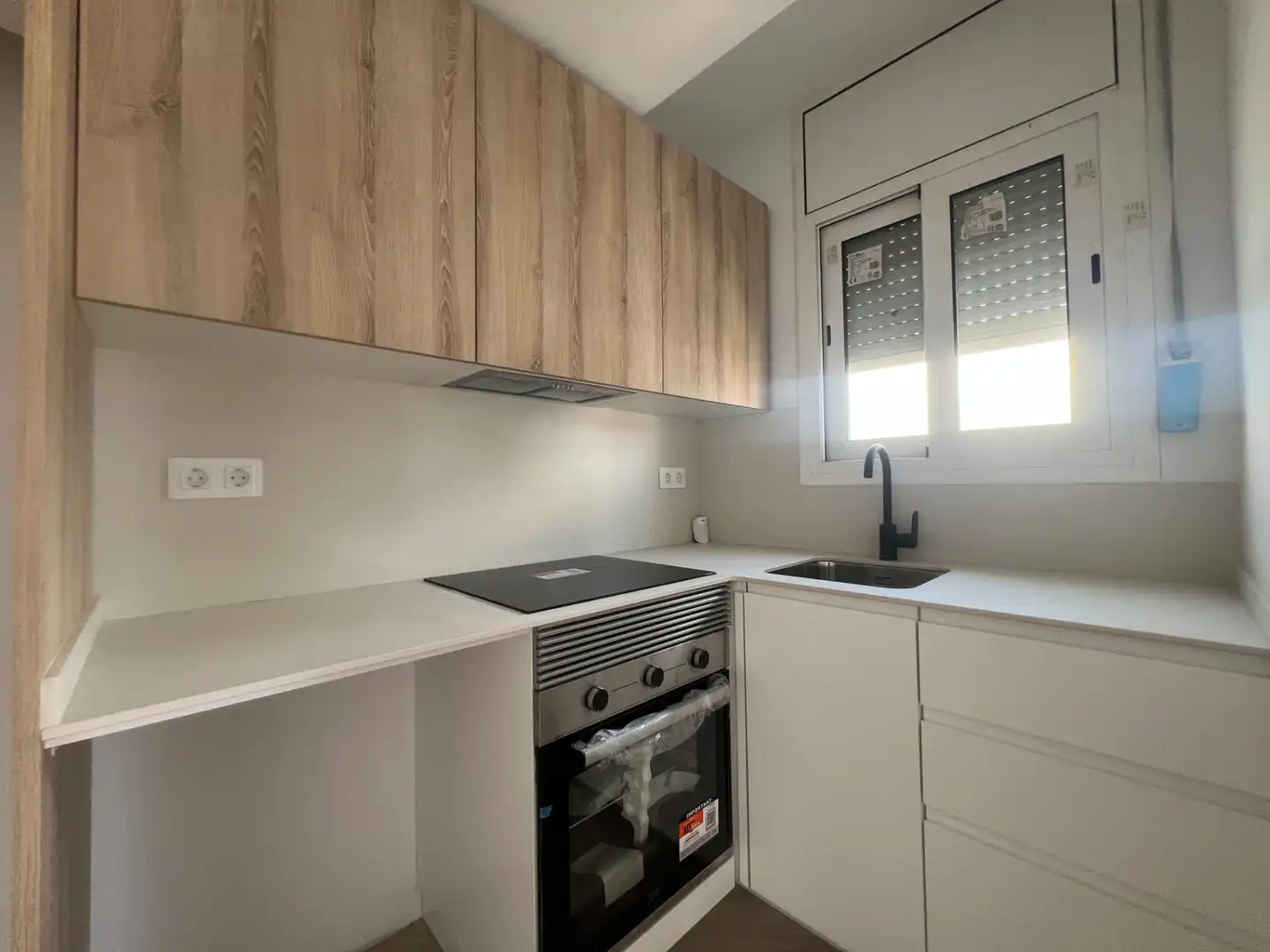 Cocina de Piso de alquiler en Santpedor con Horno, Balcón y Se aceptan mascotas