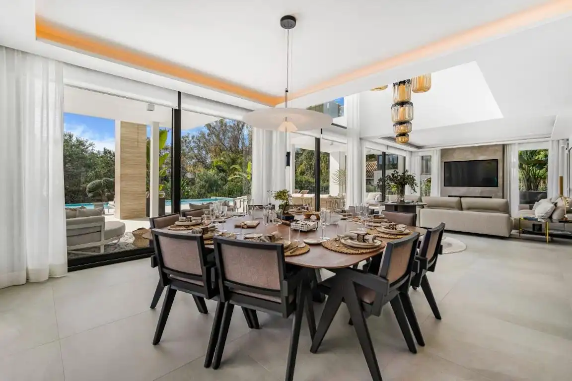 Dining room of Houses for sale in Marbella  with Air Conditioner, Heating and Private garden