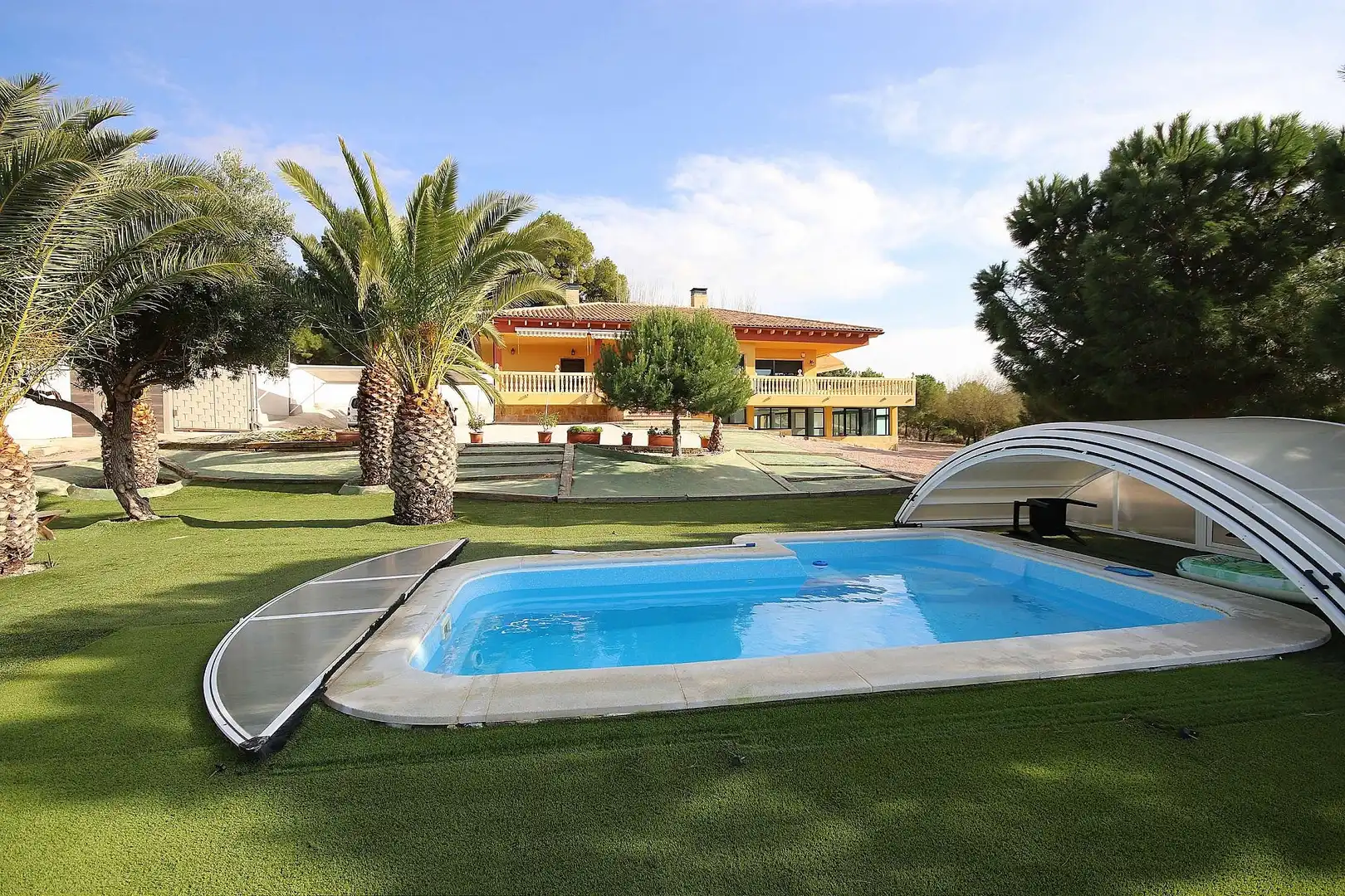 Piscina de Casa o xalet en venda en Petrer