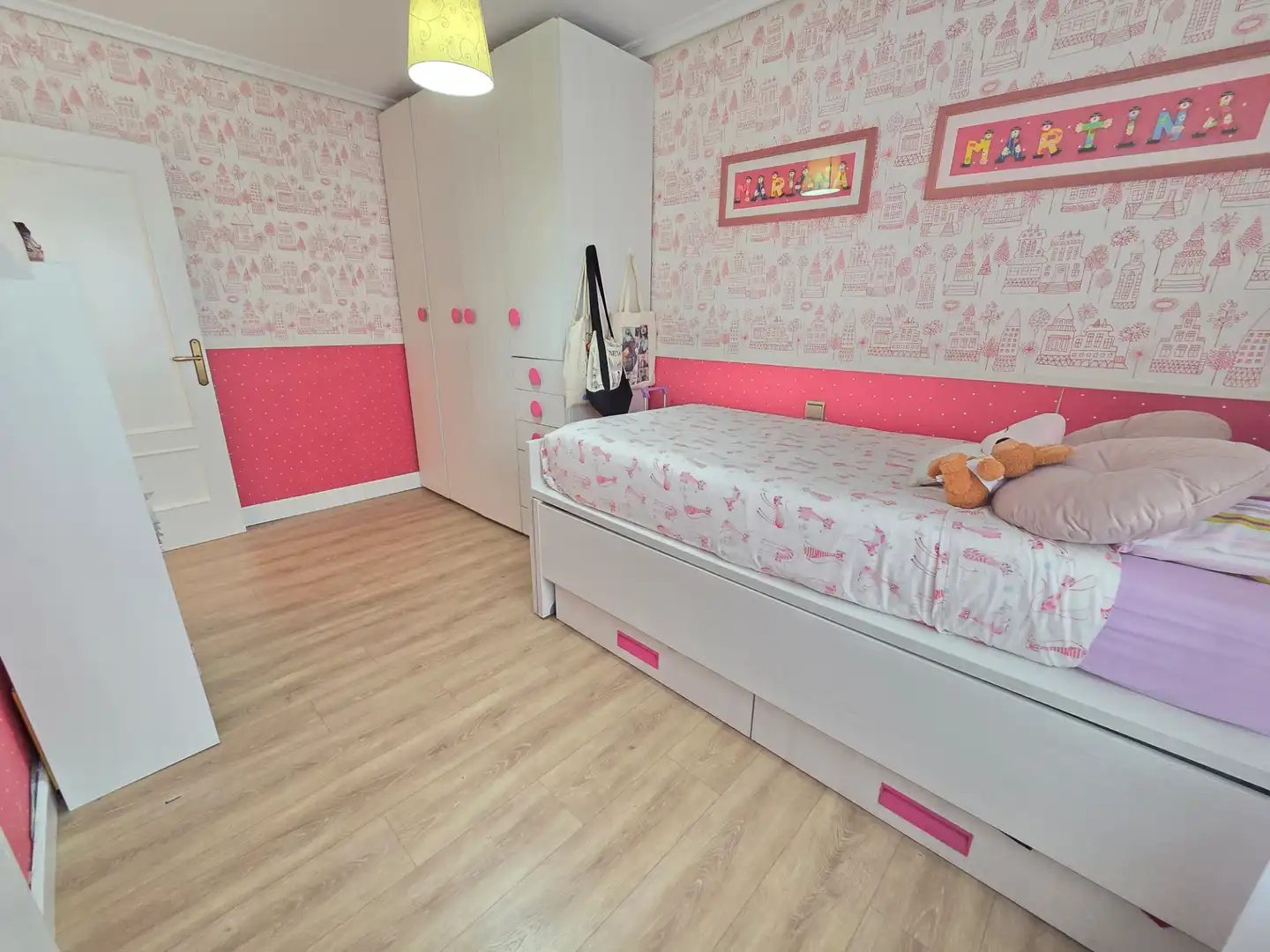 Bedroom of Flat for sale in Bilbao   with Heating and Balcony