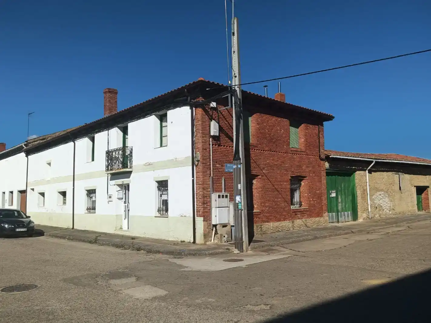 Vista exterior de Planta baja en venta en Valdepolo, León