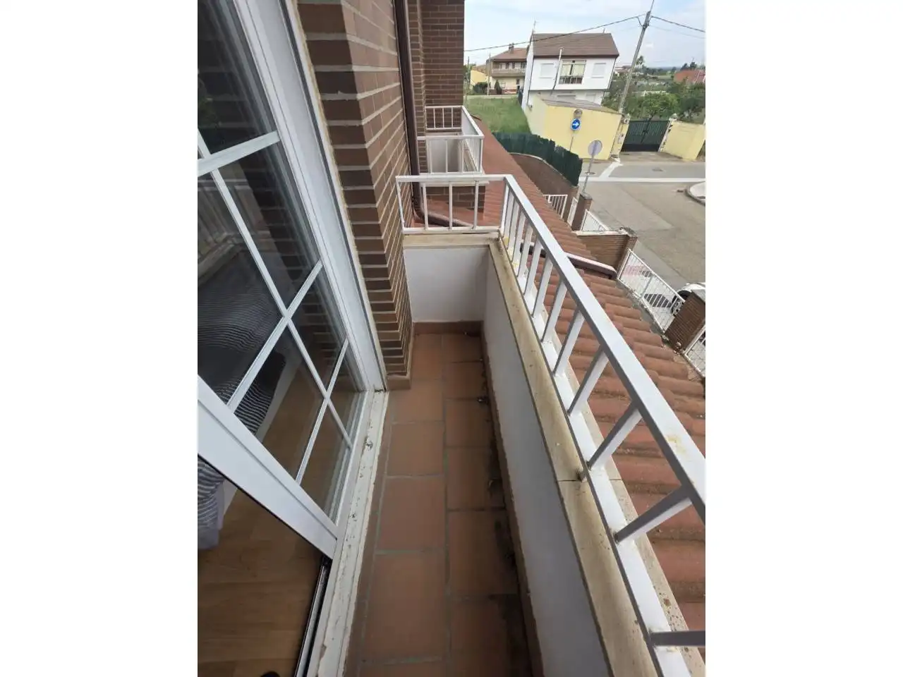 Terrassa de Casa adosada en venda en Chozas de Abajo amb Calefacció, Jardí privat i Parquet