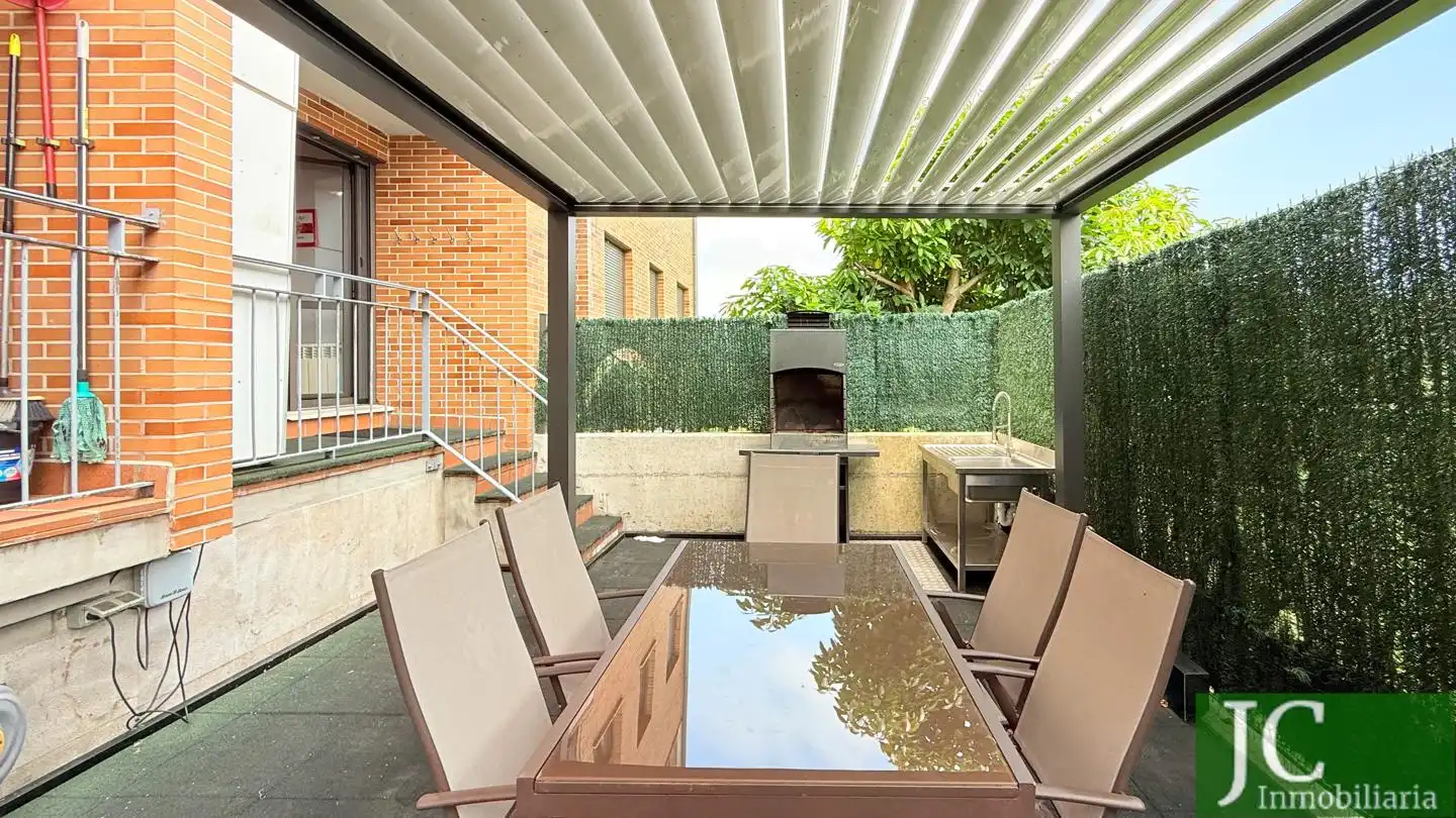 Home with lift for sale in De La Dehesa, imagen 2