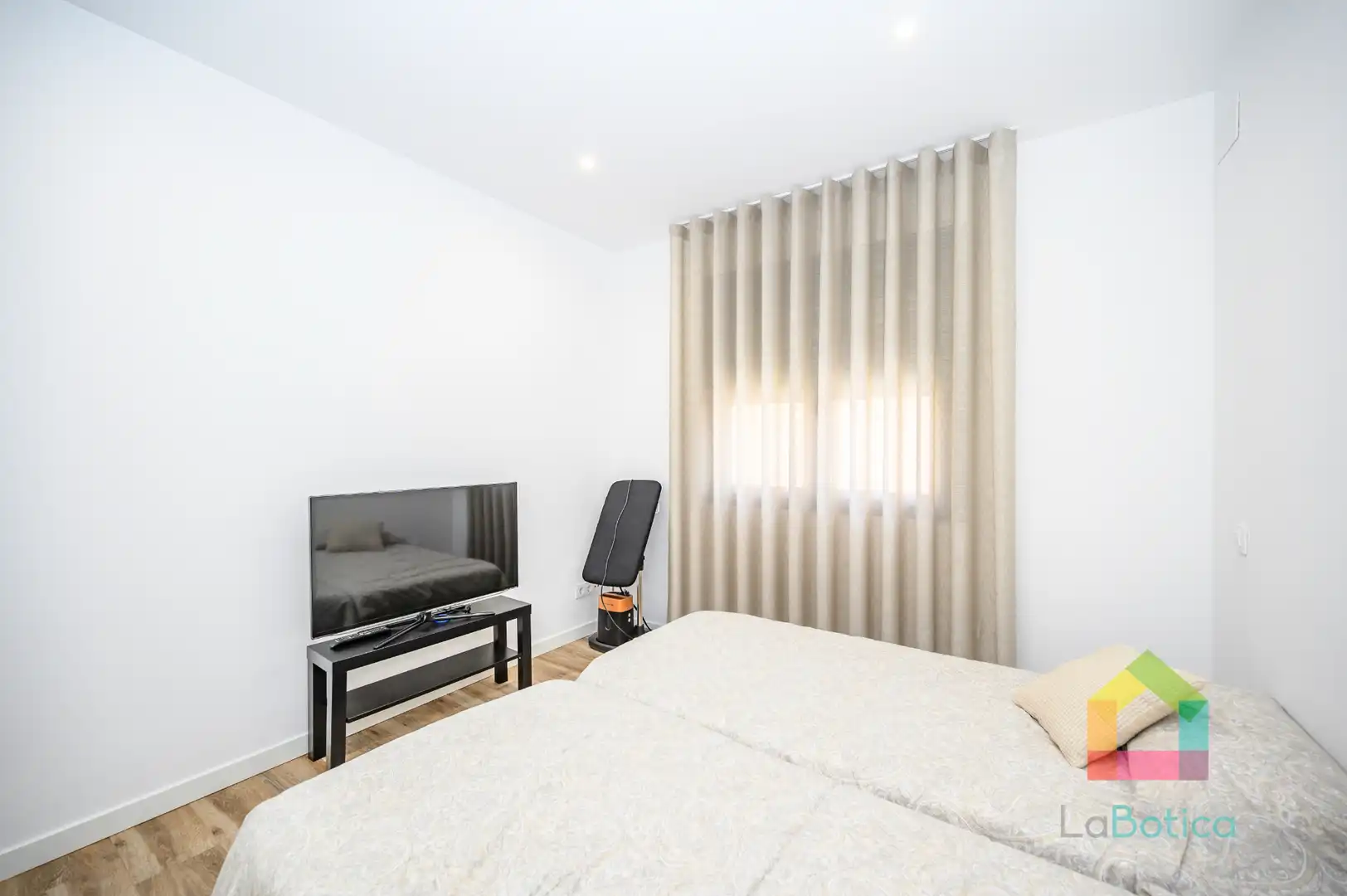 Dormitori de Casa o xalet en venda en Olías del Rey amb Aire condicionat, Calefacció i Terrassa