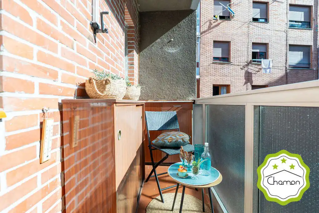 Terraza de Piso en venta en Bilbao  con Calefacción, Jardín privado y Amueblado