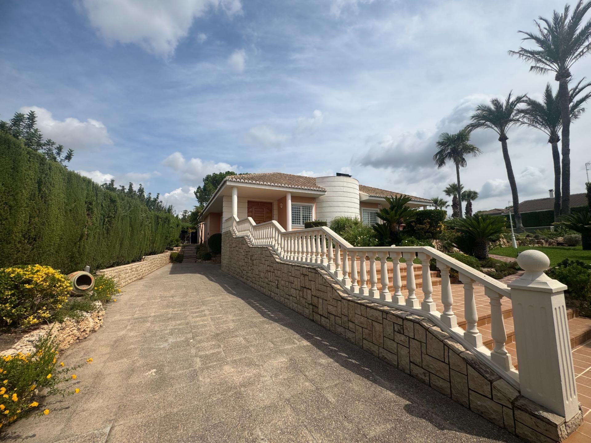 Exterior view of House or chalet for sale in Llíria  with Air Conditioner, Private garden and Terrace