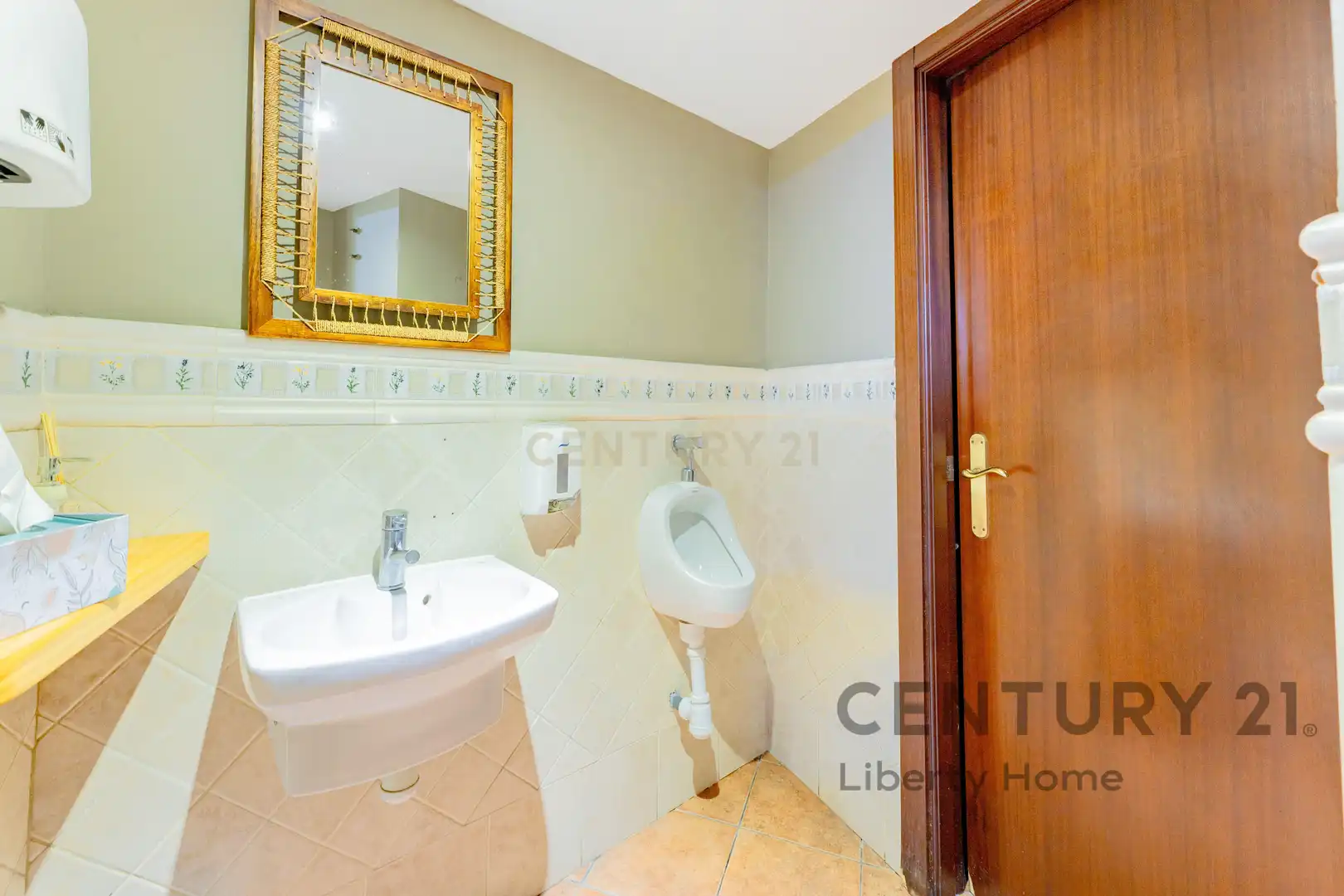 Baño de Local en venta en Benaguasil