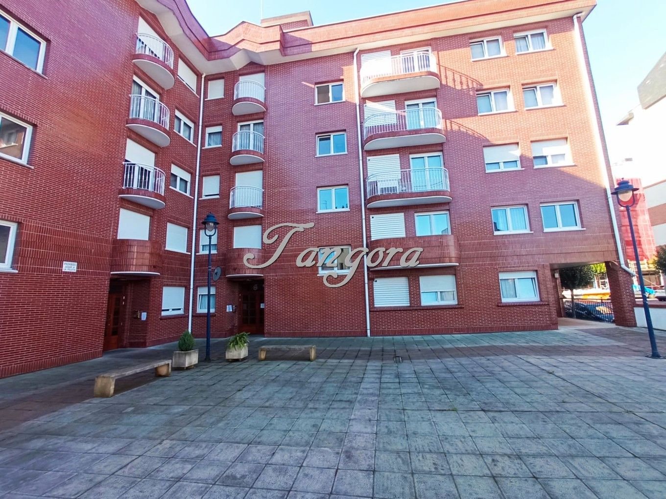 Vista exterior de Pis en venda en Portugalete amb Calefacció, Parquet i Traster
