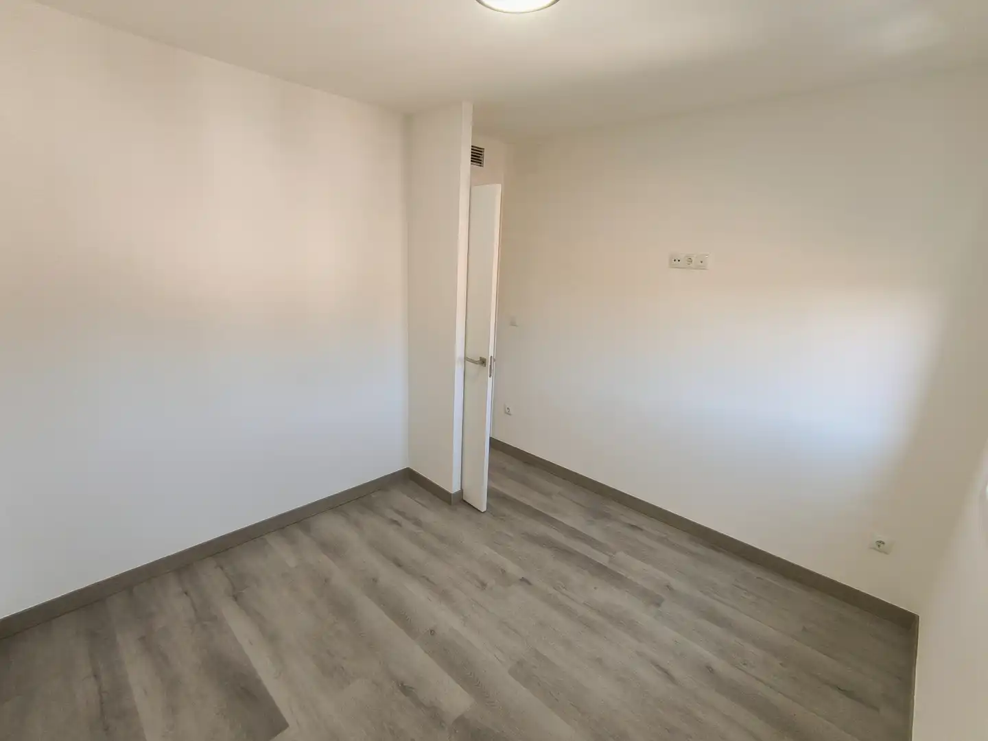 Flat for sale in Palencia  with Air Conditioner, Heating and Parquet flooring