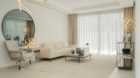Villa en venta en Marbella Golden Mile, Marbella, immagine 2