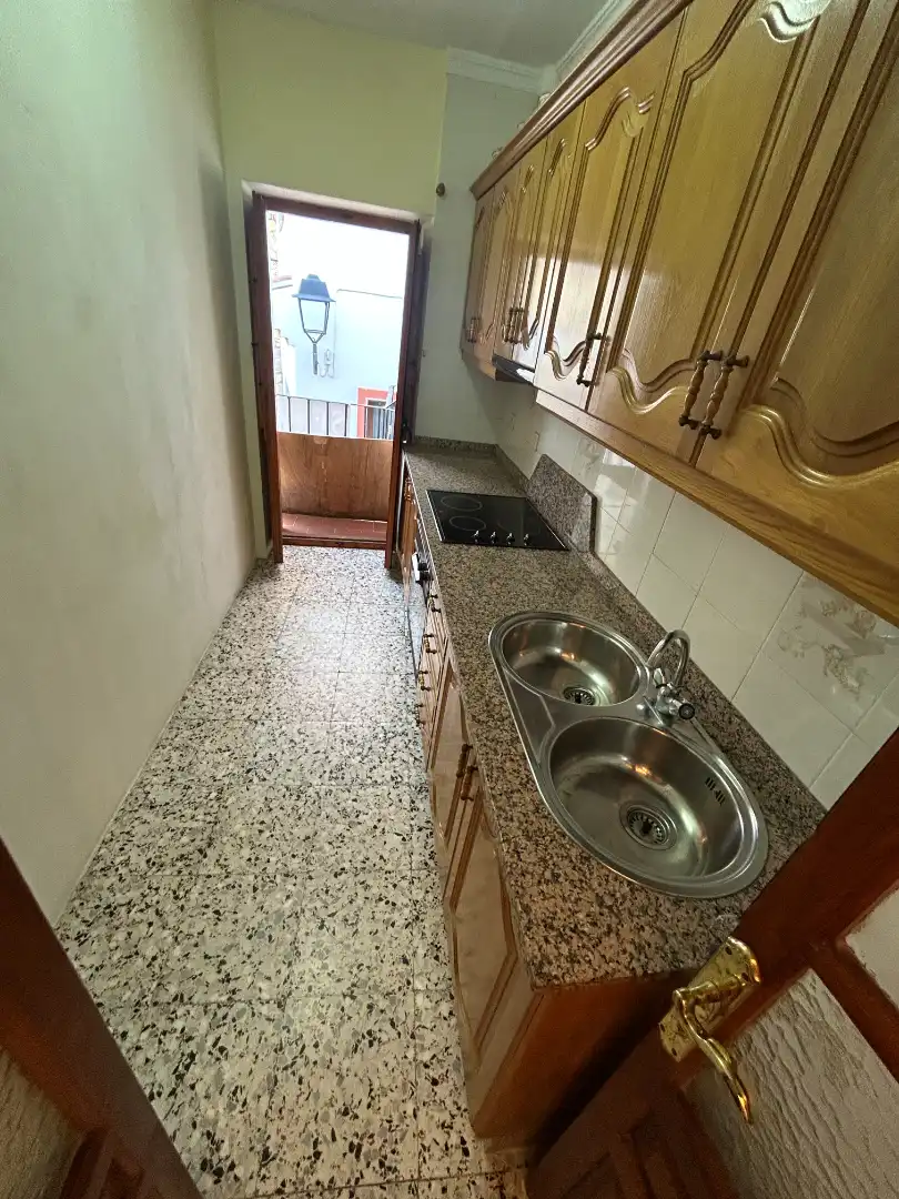 Cocina de Casa adosada en venta en Sayalonga con Calefacción, Terraza y Trastero