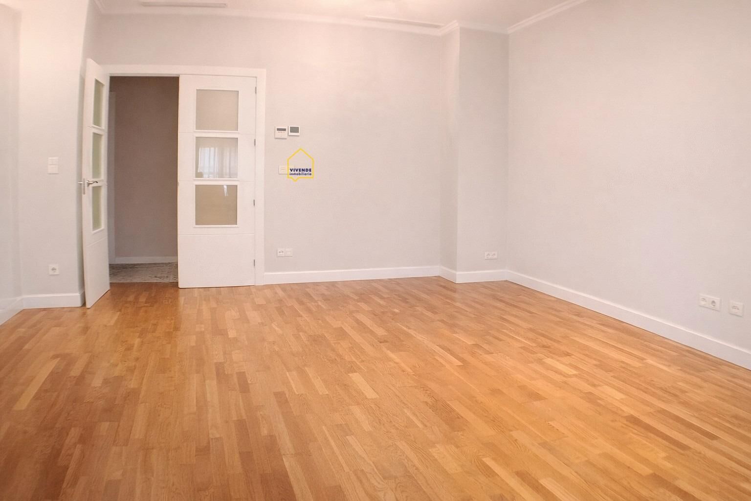 Flat for sale in Lorca  with Air Conditioner