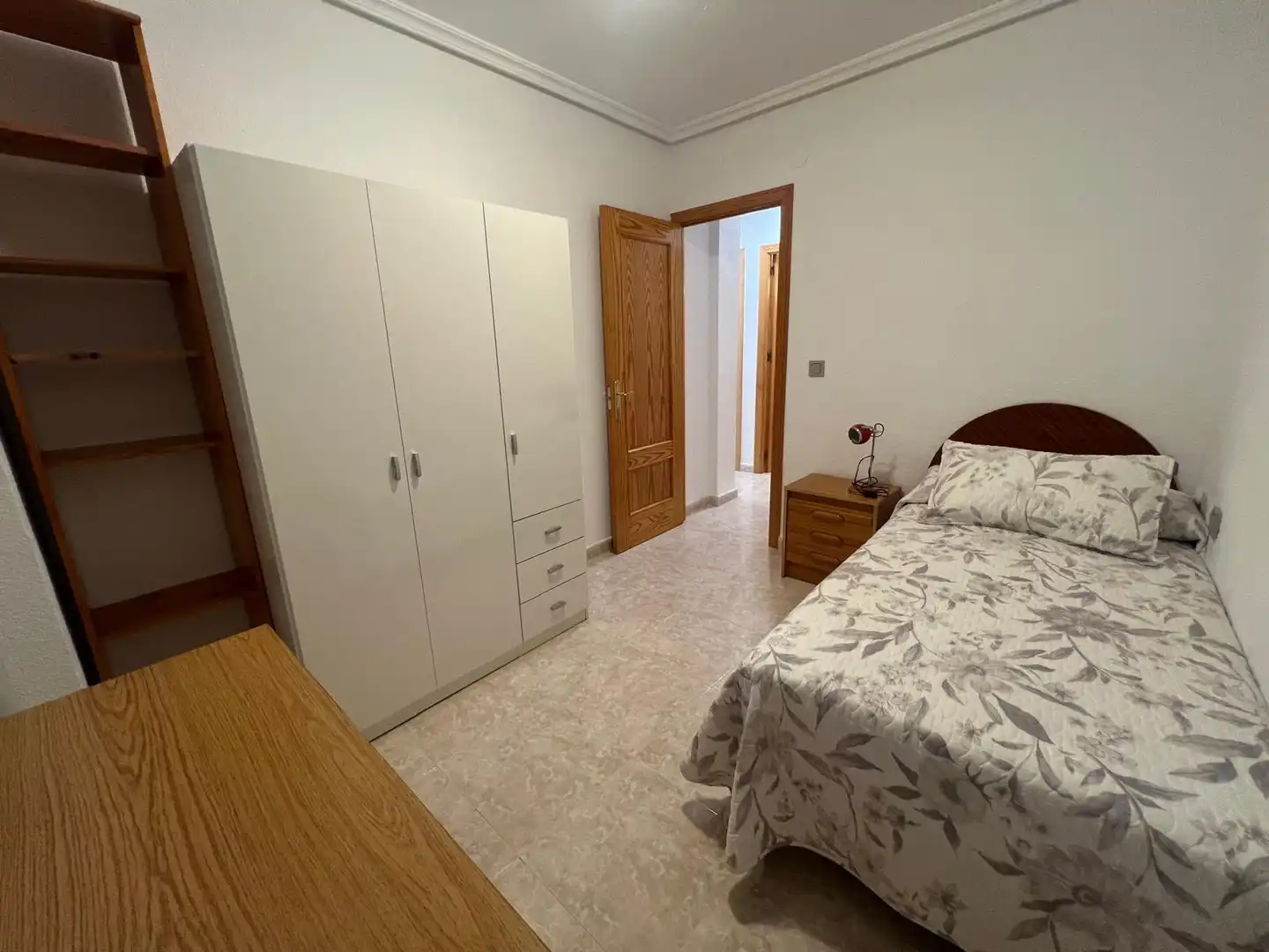 Bedroom of Flat for rent in Plasencia  with Air Conditioner, Terrace and Furnished