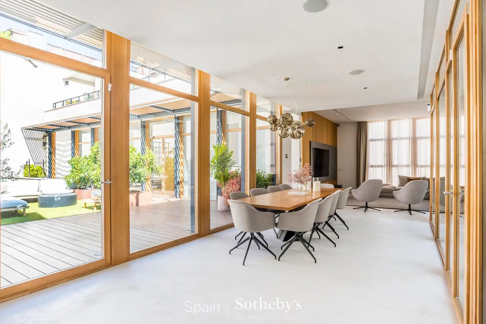 Comedor de Ático en venta en Madrid con Aire acondicionado, Calefacción y Jardín privado