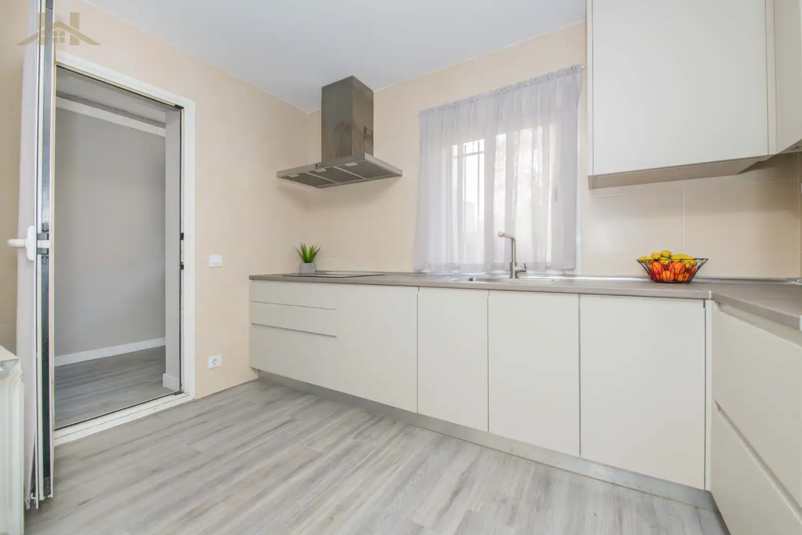 Cocina de Piso en venta en Fuenlabrada con Aire acondicionado, Calefacción y Horno