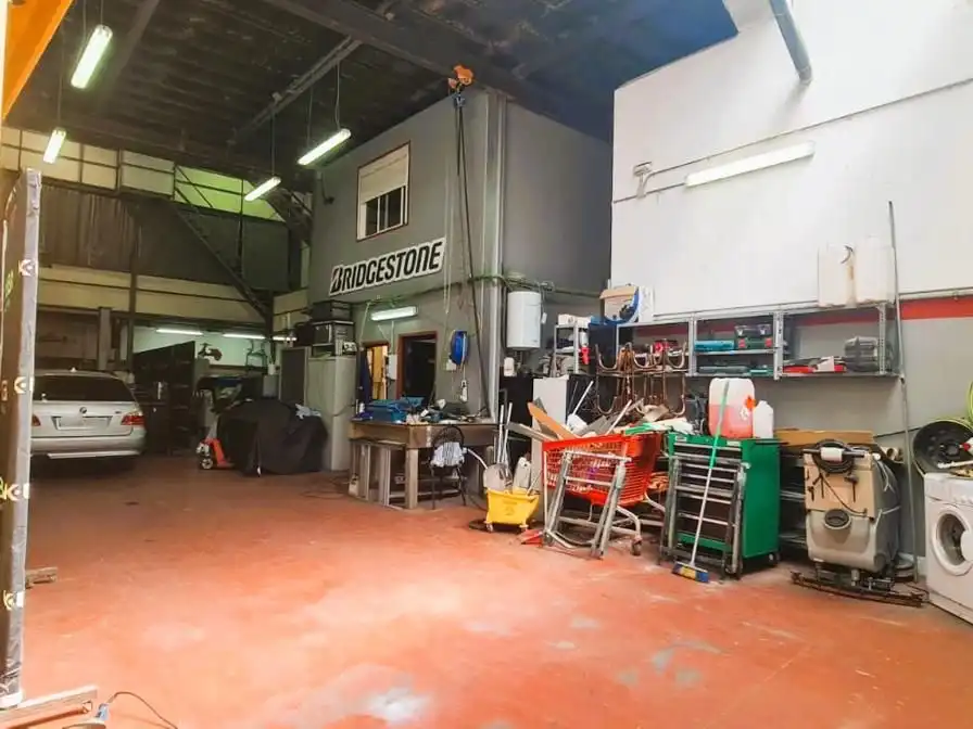 Local en venta en Camarma de Esteruelas con Alarma