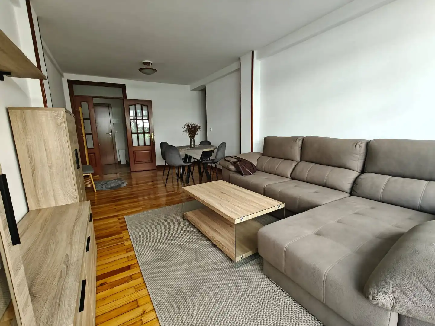 Wohnzimmer von Wohnung zur Miete in Santiago de Compostela  mit Heizung und Abstellraum