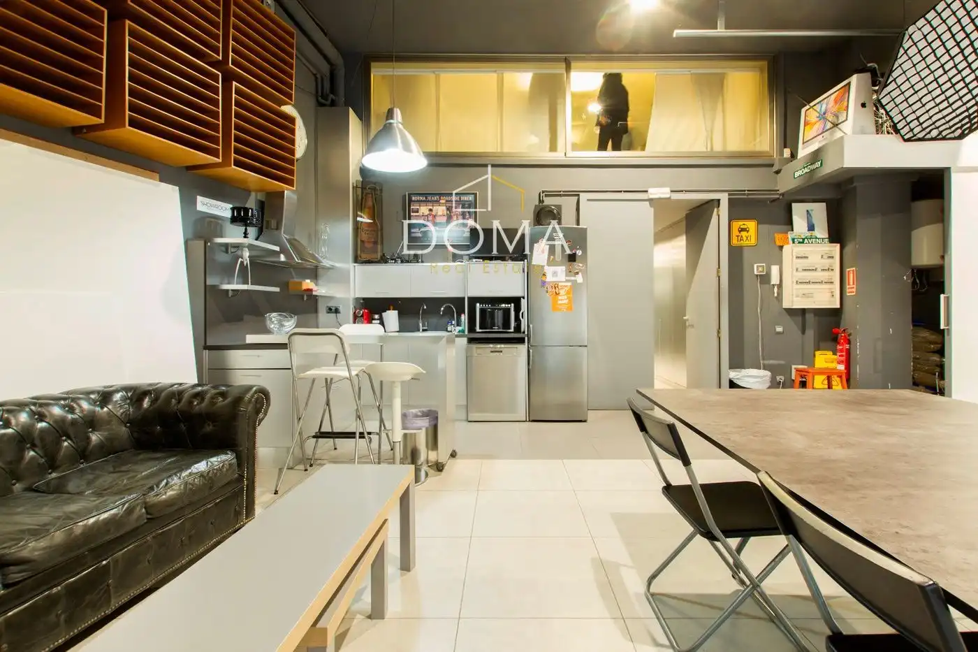 Kitchen of Commercial properties for sale in Barcelona  with Air Conditioner, Terrace and Furnished