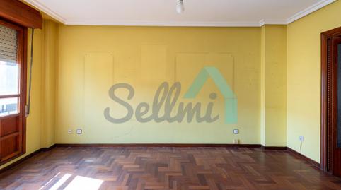 Photo 3 of Flat for sale in Ramón Alonso Riesgo, Sama, Langreo