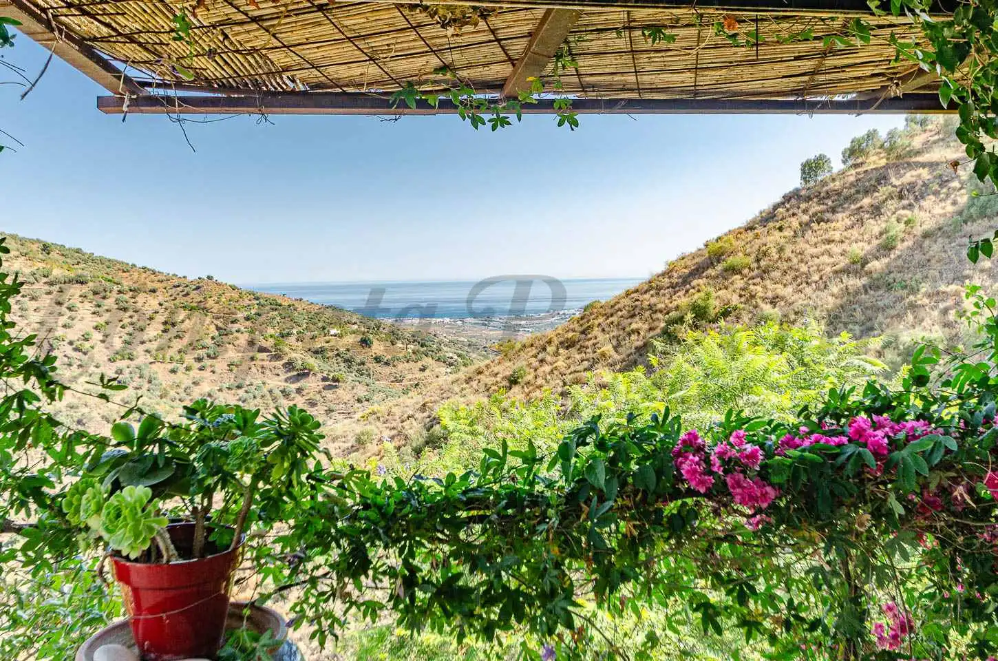 Casa rústica amb piscina en venda a Arenas