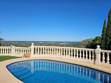 Villa con piscina in vendita a La Sella