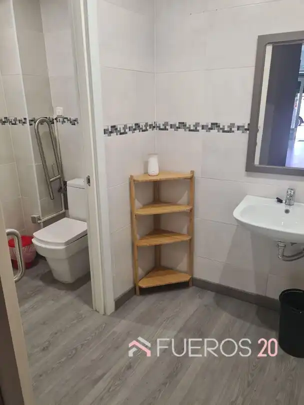 Bany de Local de lloguer en Arteagabeitia - Retuerto - Kareaga